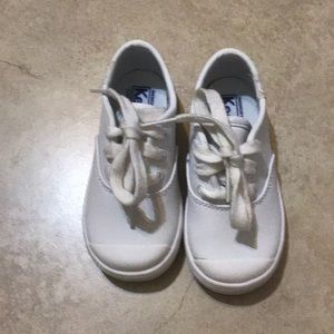 Keds girls champion toe sneaker